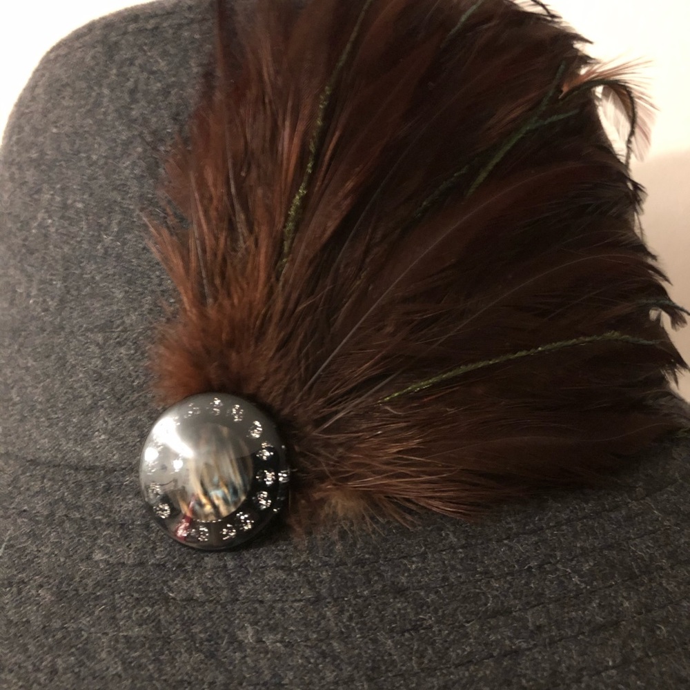 Magid felt hat very unique